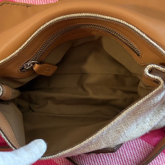 Tod's Tan and Cream Crossbody Bag - Picture 8 of 16